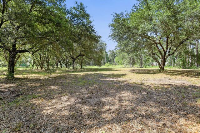 18126 Quail Run Cir, Montgomery, TX 77302