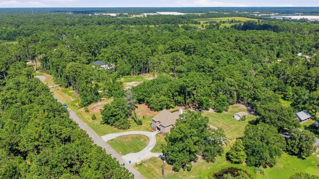 18126 Quail Run Cir, Montgomery, TX 77302