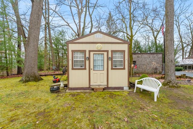 1775 Monroe Beach, Battle Creek, MI 49014