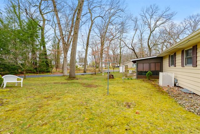 1775 Monroe Beach, Battle Creek, MI 49014