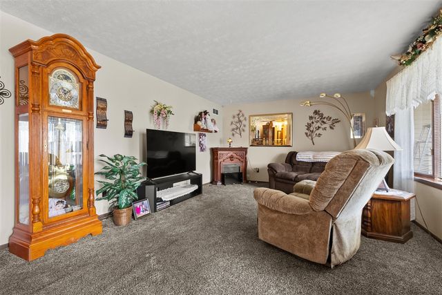 1775 Monroe Beach, Battle Creek, MI 49014