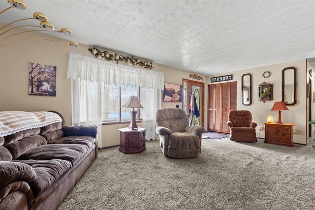 1775 Monroe Beach, Battle Creek, MI 49014