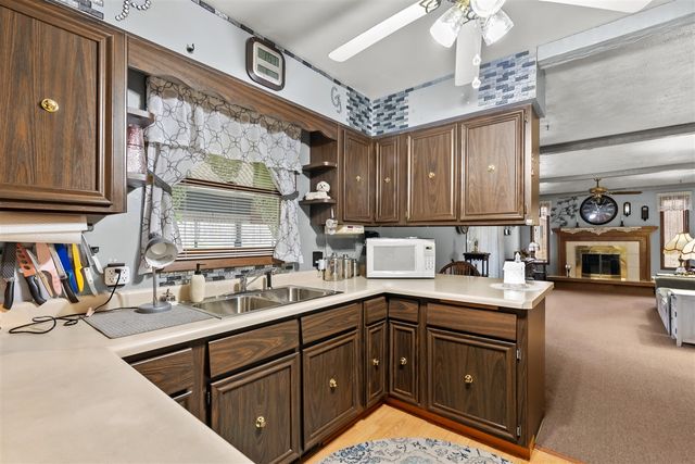 1775 Monroe Beach, Battle Creek, MI 49014