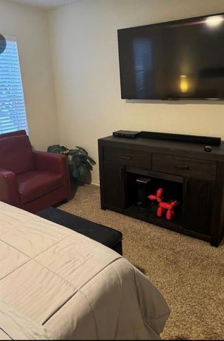 3131 Southwest Freeway B17, Houston, TX 77098