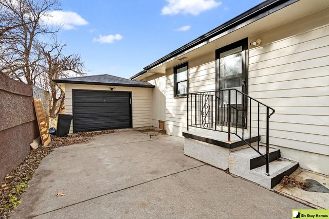 4814 S 50 Avenue, Omaha, NE 68117