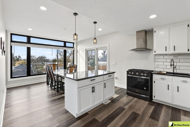 4814 S 50 Avenue, Omaha, NE 68117