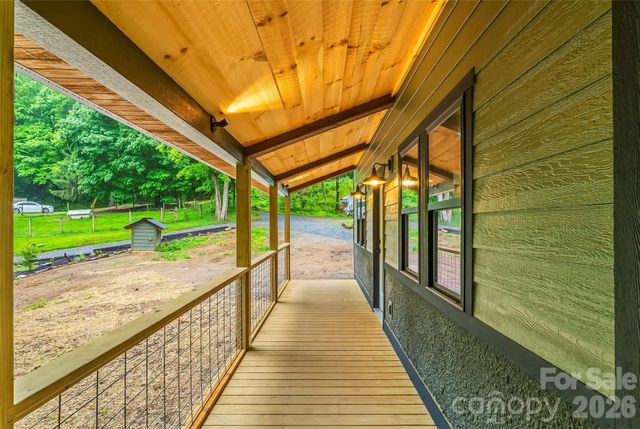 1737 Newfound Road, Leicester, NC 28748