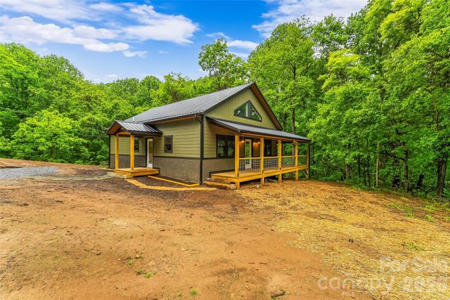 1737 Newfound Road, Leicester, NC 28748