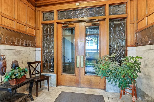 7 Harrison Street #24, Seattle, WA 98109