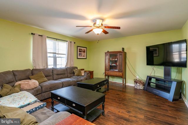 431 SCHAEFFER RD, Blandon, PA 19510