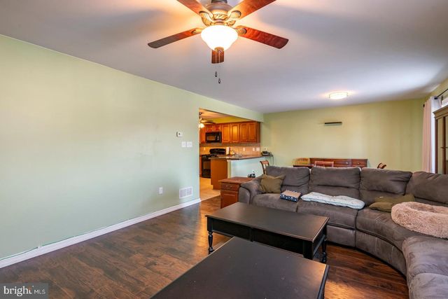 431 SCHAEFFER RD, Blandon, PA 19510