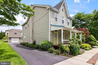 50 E MAIN ST, Elverson, PA 19520