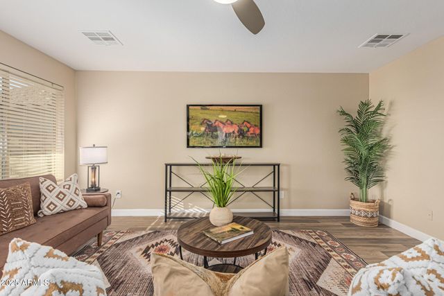 8212 S 74TH Avenue, Laveen, AZ 85339