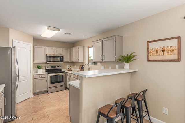 8212 S 74TH Avenue, Laveen, AZ 85339