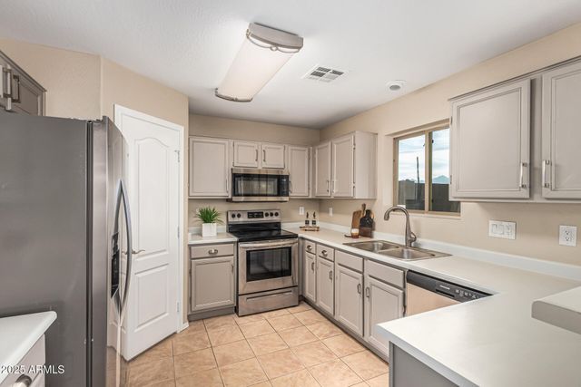 8212 S 74TH Avenue, Laveen, AZ 85339