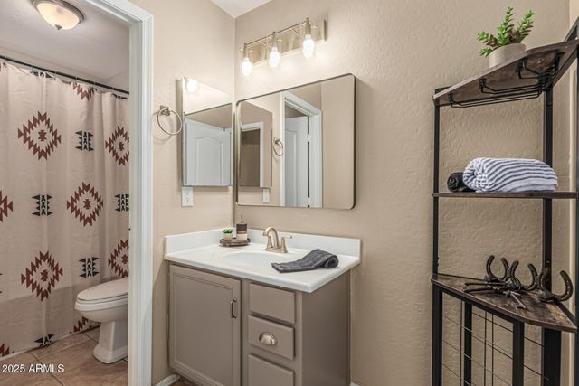 8212 S 74TH Avenue, Laveen, AZ 85339