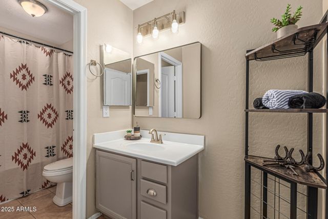 8212 S 74TH Avenue, Laveen, AZ 85339