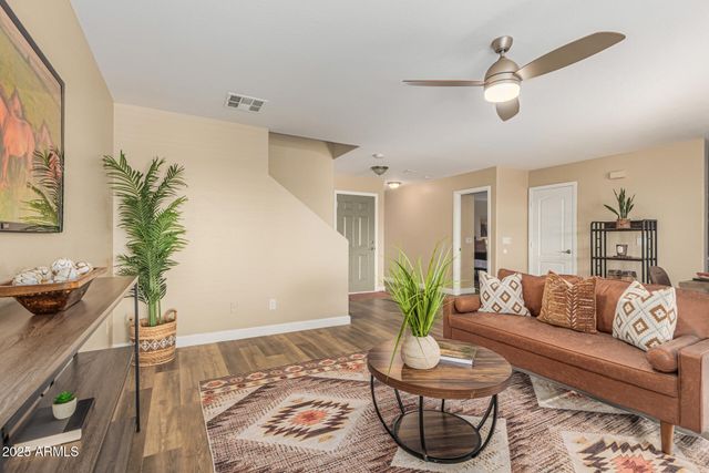 8212 S 74TH Avenue, Laveen, AZ 85339