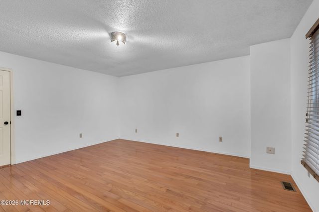 405 Aberdeen Lane 425, Toms River, NJ 08753