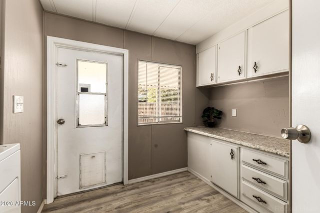 643 S 93RD Place, Mesa, AZ 85208