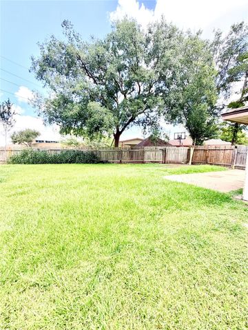 7402 Alegria Drive, Houston, TX 77083