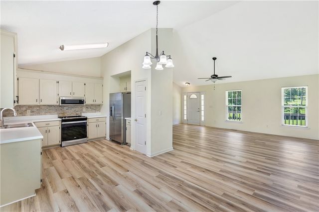 1950 Shackleburg Road, Anderson, SC 29621