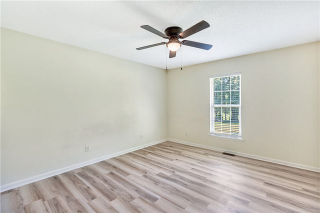 1950 Shackleburg Road, Anderson, SC 29621