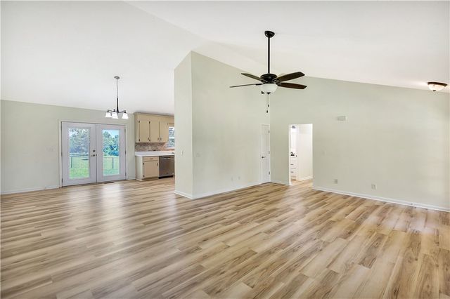 1950 Shackleburg Road, Anderson, SC 29621