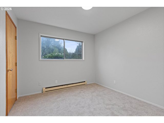 2950 Ne AZALEA St, Hillsboro, OR 97124