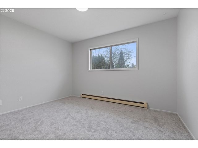 2950 Ne AZALEA St, Hillsboro, OR 97124