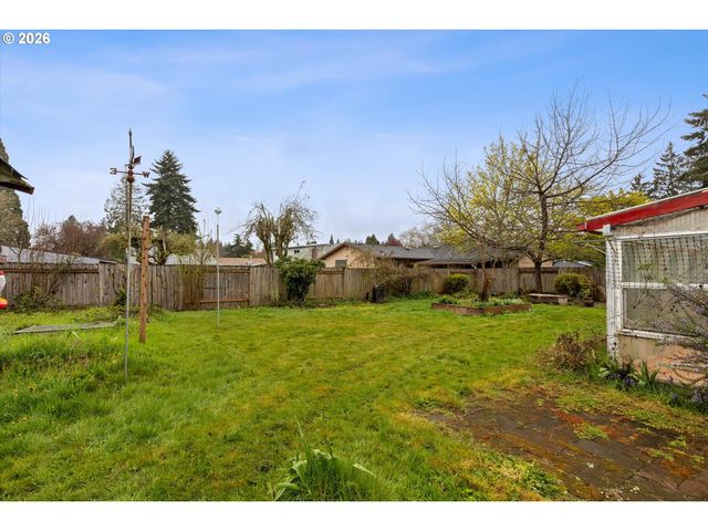 2950 Ne AZALEA St, Hillsboro, OR 97124