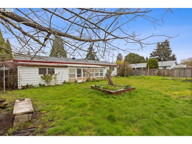 2950 Ne AZALEA St, Hillsboro, OR 97124