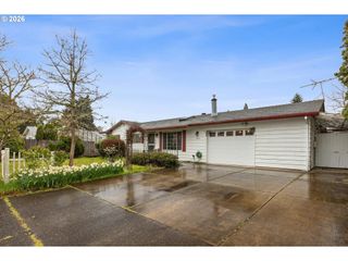2950 Ne AZALEA St, Hillsboro, OR 97124
