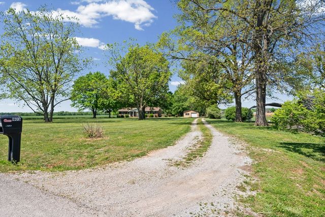 1975 Little River Church Road, Hopkinsville, KY 42240