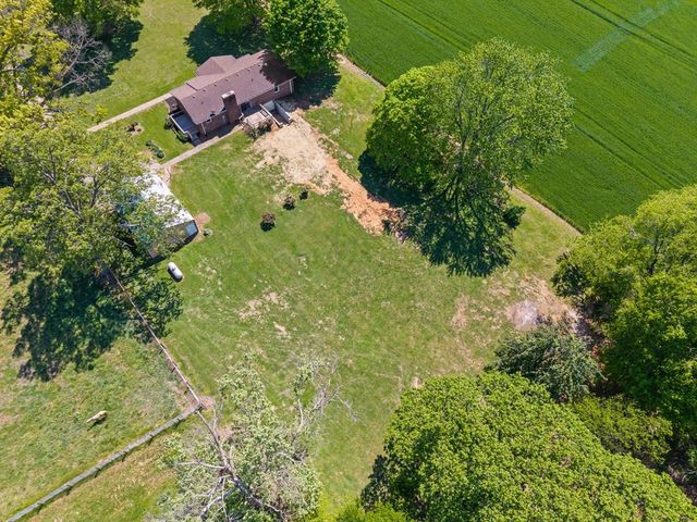 1975 Little River Church Road, Hopkinsville, KY 42240
