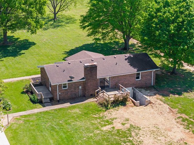 1975 Little River Church Road, Hopkinsville, KY 42240