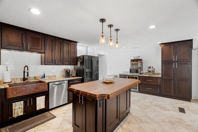 1309 EASTFIELD DRIVE, Clearwater, FL 33764