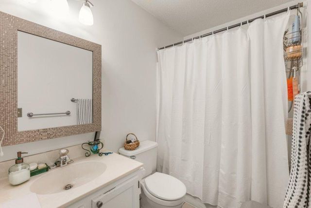 4040 Maureen Drive NE 203, Columbia Heights, MN 55421