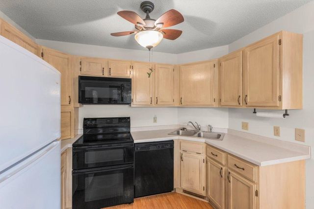 4040 Maureen Drive NE 203, Columbia Heights, MN 55421