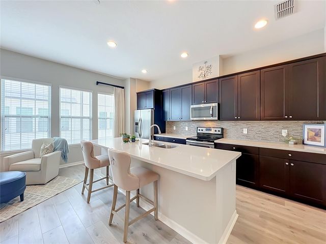 736 CATALONIA COVE, Oviedo, FL 32765