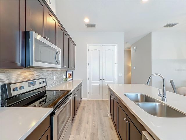736 CATALONIA COVE, Oviedo, FL 32765