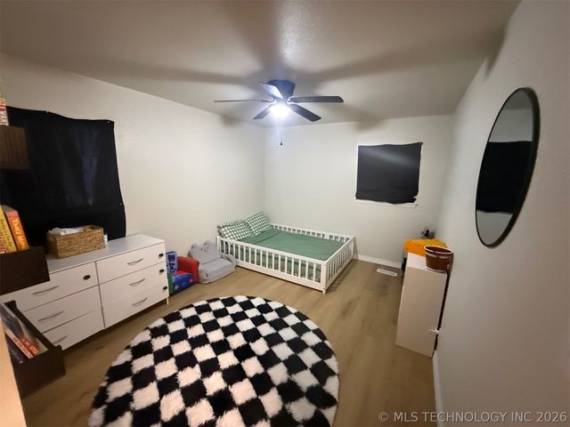 1218 Wade Wells Drive, Henryetta, OK 74437