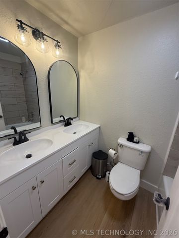 1218 Wade Wells Drive, Henryetta, OK 74437