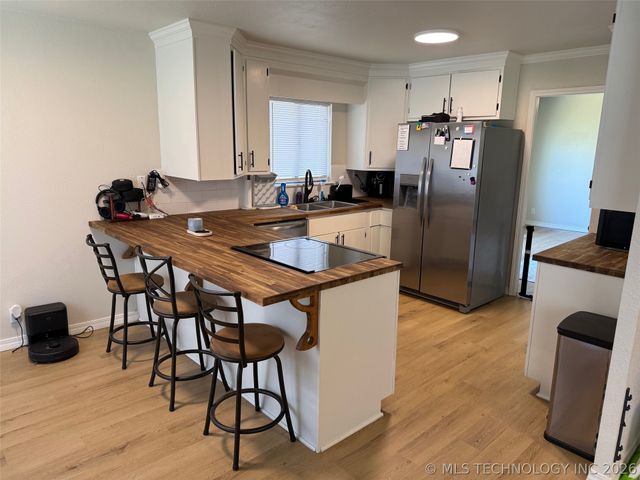 1218 Wade Wells Drive, Henryetta, OK 74437