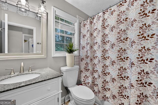 150 Tambec Trace NW, Lilburn, GA 30047
