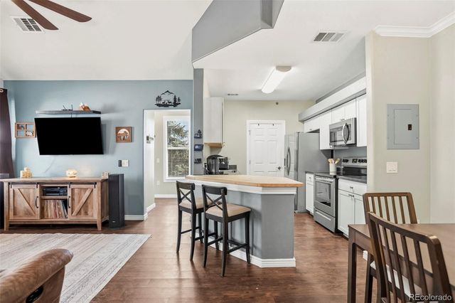 6001 Castlegate Drive A25, Castle Rock, CO 80108