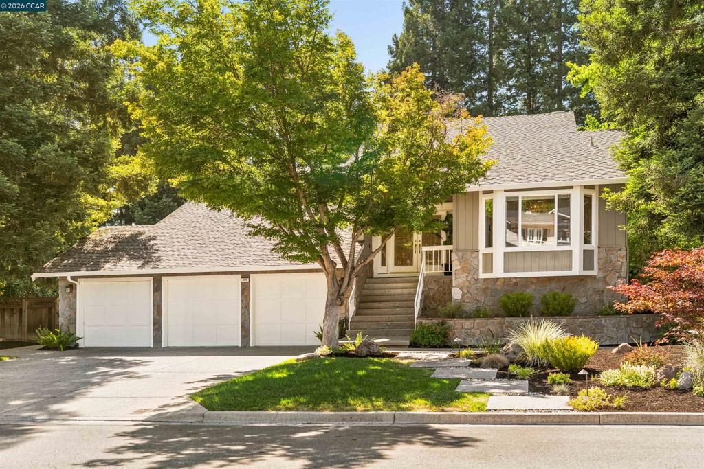 Image 2 of property listing at 210 Still Creek Rd, Danville, CA 94506