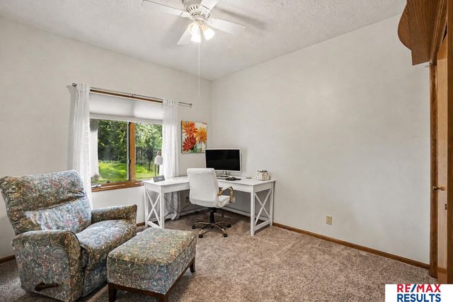 503 W Centennial Drive, Papillion, NE 68046