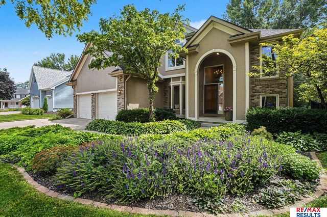 503 W Centennial Drive, Papillion, NE 68046