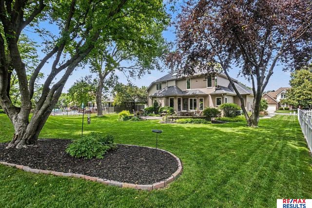 503 W Centennial Drive, Papillion, NE 68046